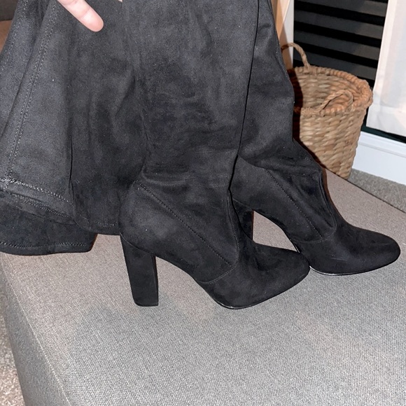 Steve Madden, over the knee boots, size 7, black suede - Picture 2 of 2